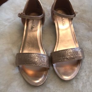 Girls sparkly rose gold shoe size 3